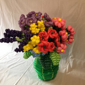 balloon model bouquet vase of flowers