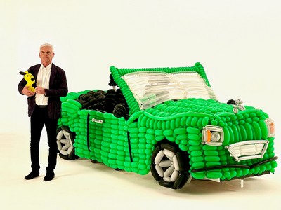 balloon model car