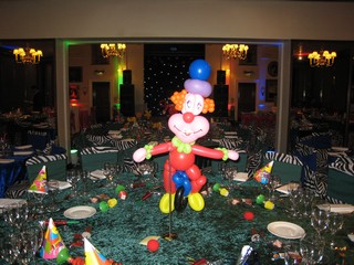 balloon circus clown