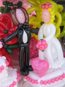 balloon wedding cake