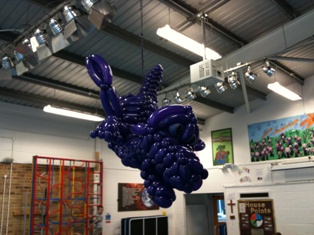 balloon flying dragon