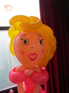 balloon model princess