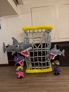 shark cage balloon model